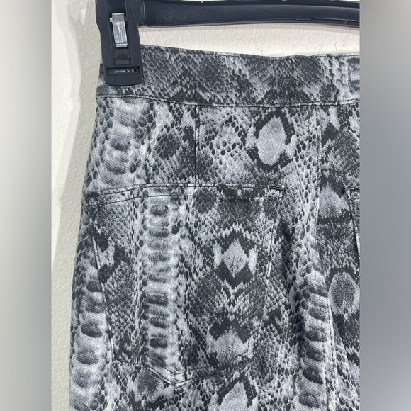 Free People Snake Python Just Float On Bell Bottom High Waisted Jeans 26 - Picture 9 of 16